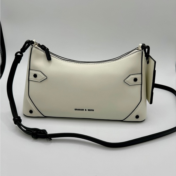 Charles & Keith Cream Crossbody Chain Handle Bag W/Changeable Straps Imported - Picture 11 of 13